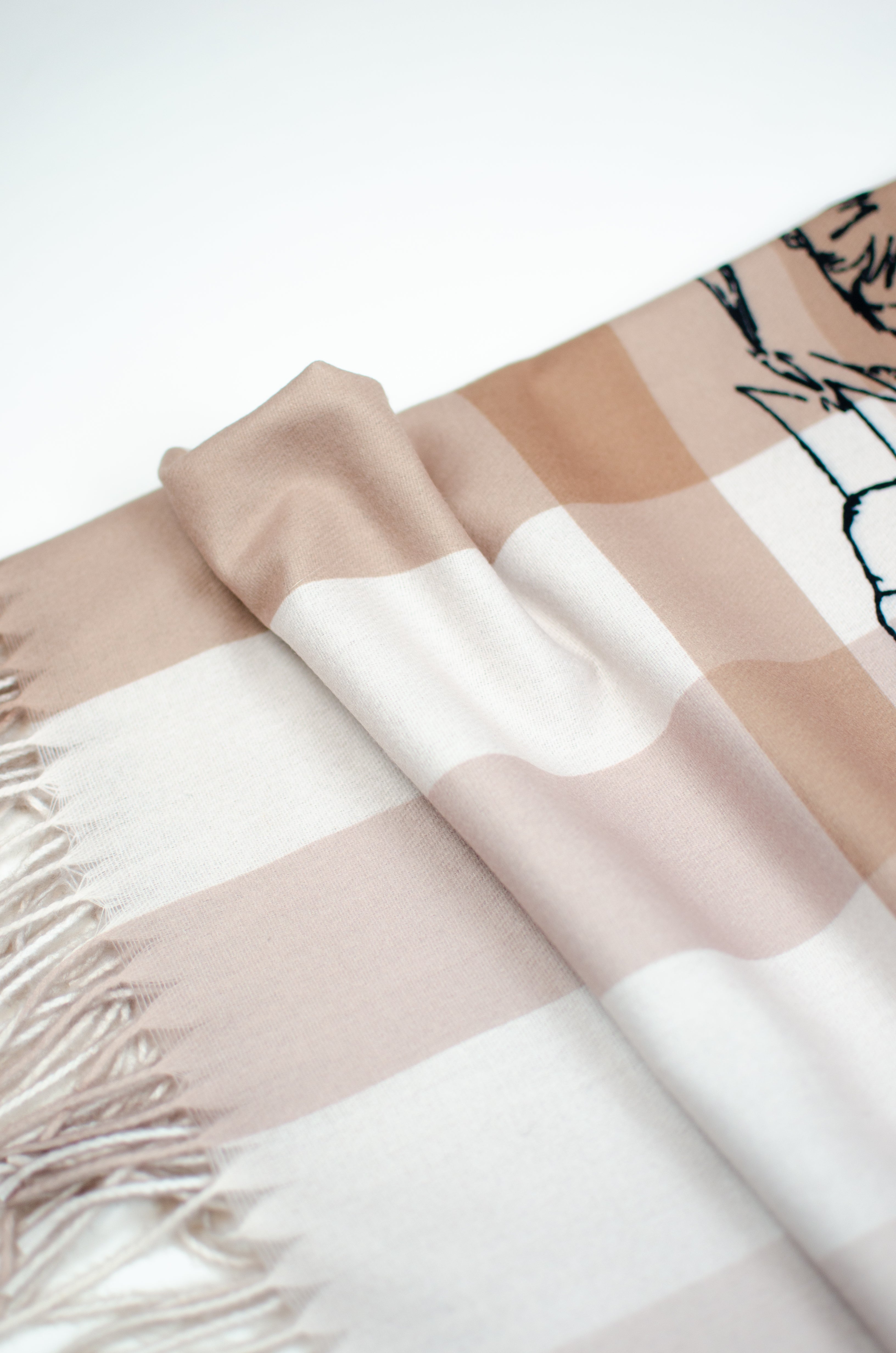 ***FAYE OVERSIZED SCARF
